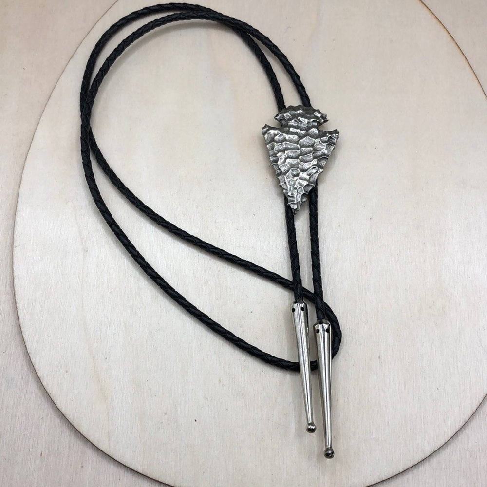 Hammered arrow southwestern corded bolo necklace-unisex-statement